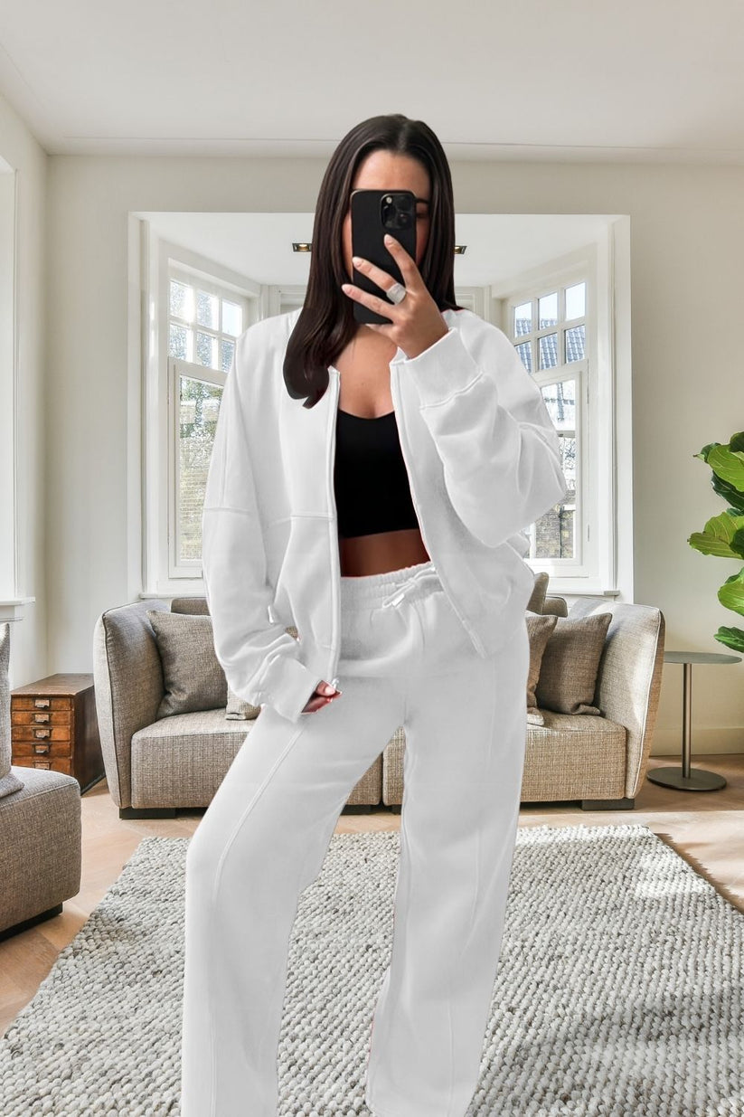 Oversized Fleece Tracksuit with Bomber Style Zipper and Wide Leg Design
