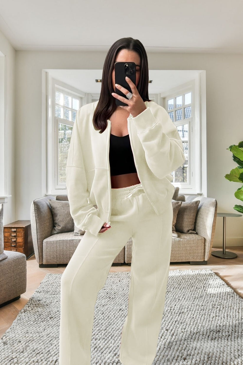 Oversized Fleece Tracksuit with Bomber Style Zipper and Wide Leg Design